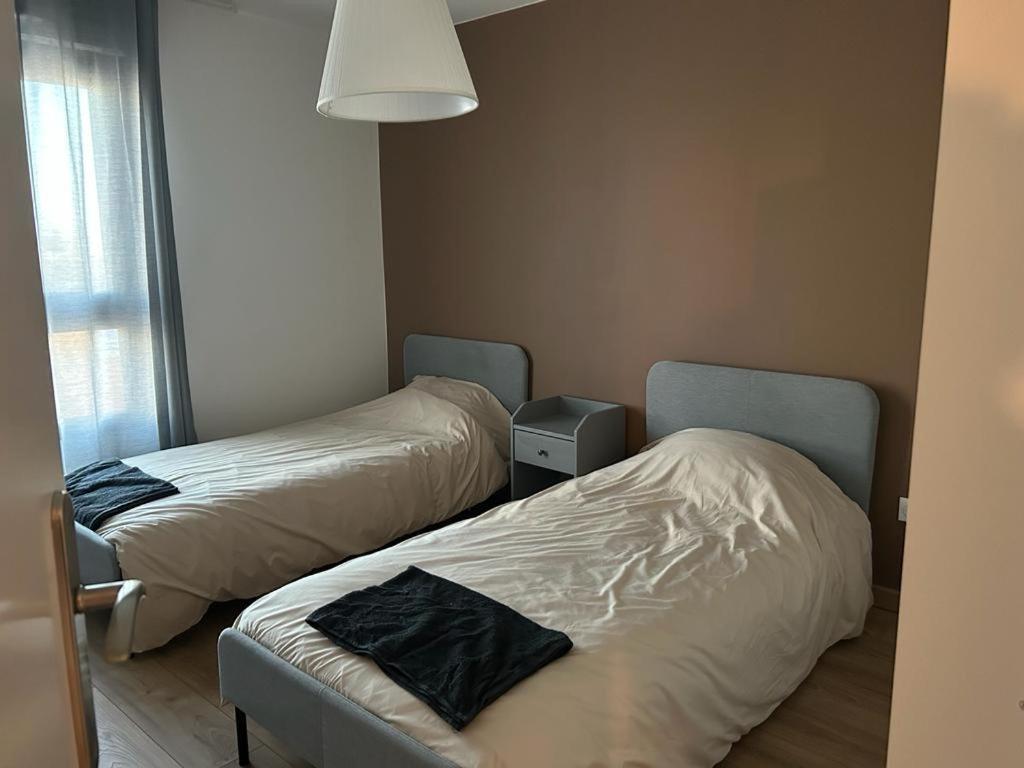 2 Bedroom Apartment + Parking Saint-Denis  Ngoại thất bức ảnh